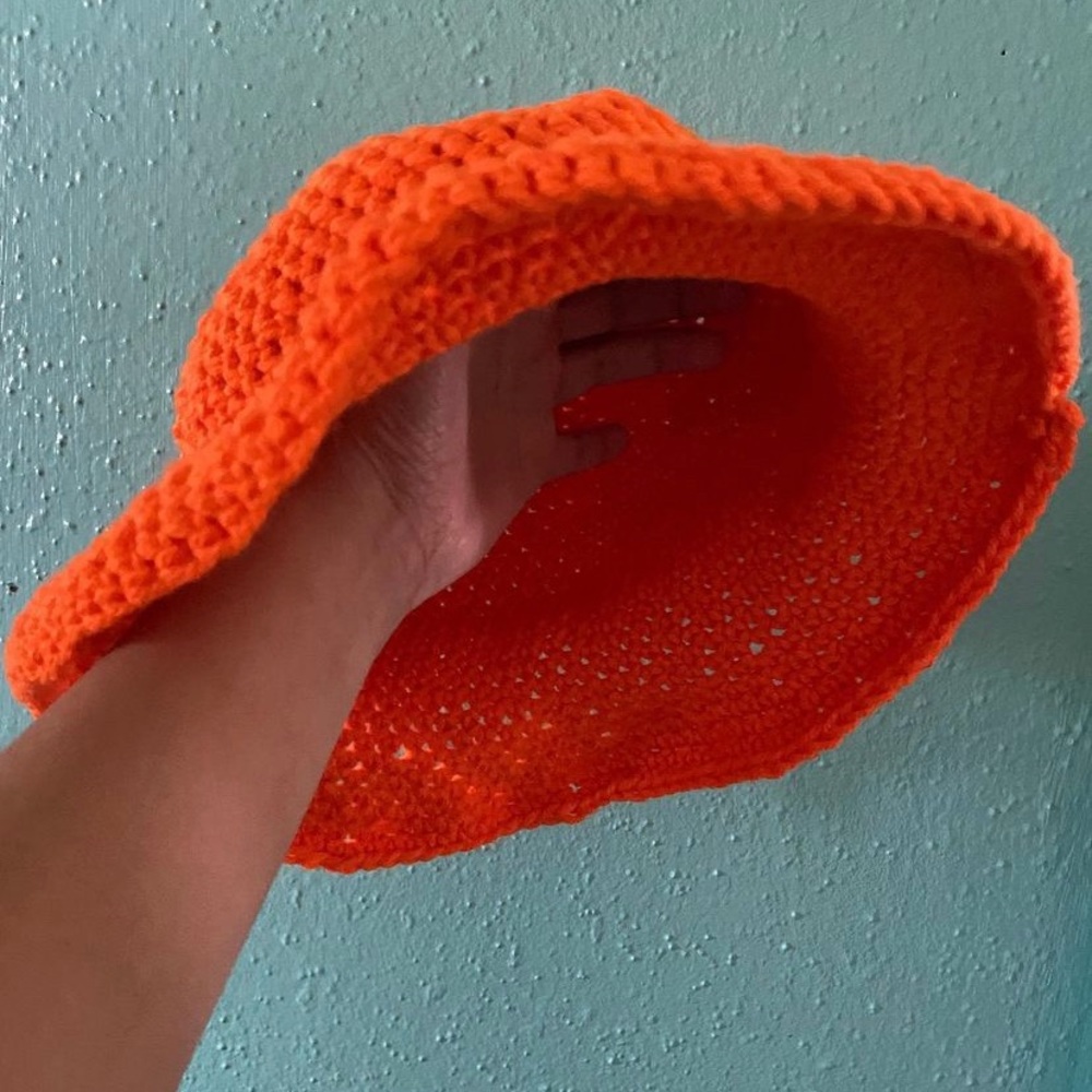Bucket hat